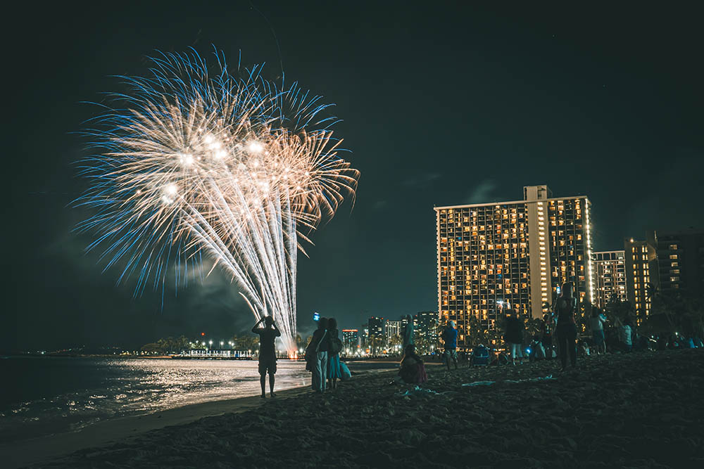 Are Waikiki Fireworks Cruises Family Friendly?